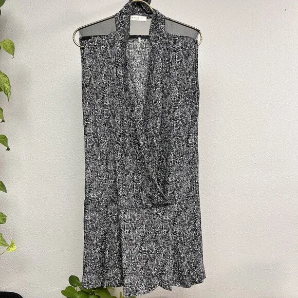 Sandro Paris Faux Wrap Dress Drop Waist Pleated Sleeveless Black White Sz 1 - Picture 5 of 6